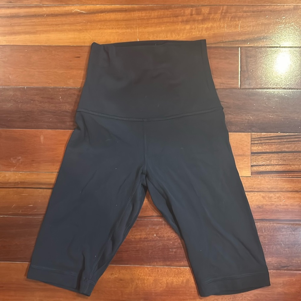 Lululemon Black Bike Shorts Size 2